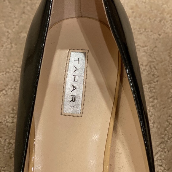 Tahari Black Patent Peep Toe Pumps - Picture 3 of 6